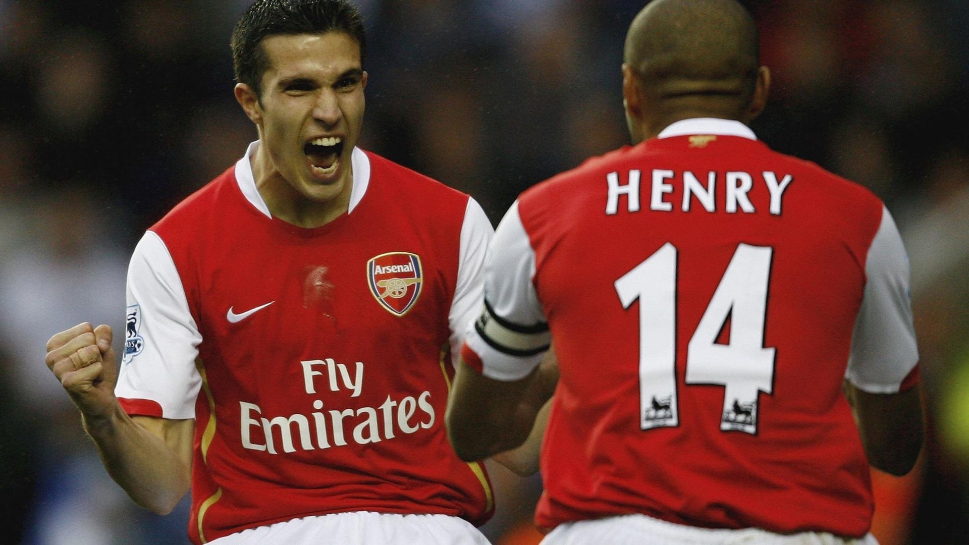 科迪·加克波和多尼尔·马伦在对阵罗马尼亚的比赛中各有建树，助荷兰队晋级八强。